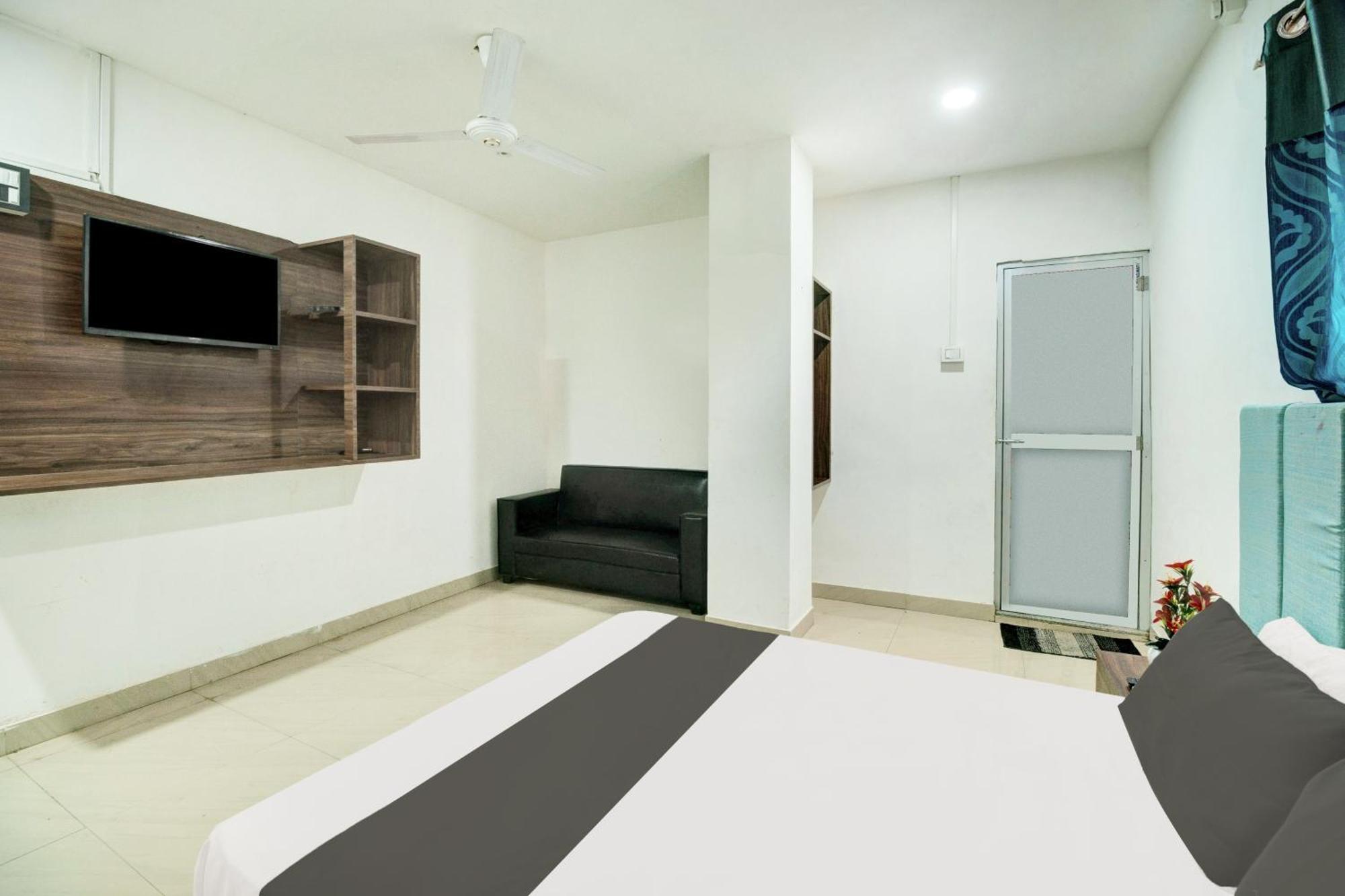 Hotel O Royal Regency, Pathsala Dalaigaon Екстер'єр фото